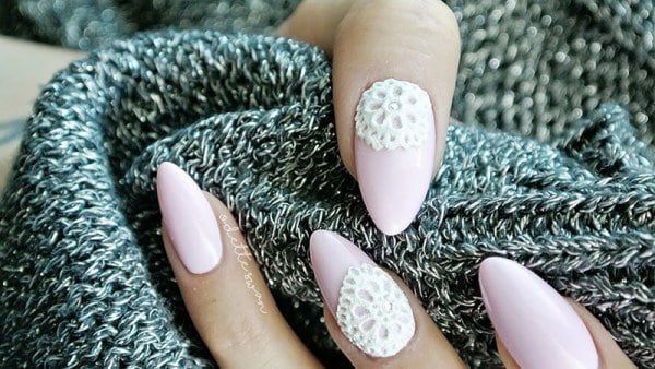 Lace 3D Nails
