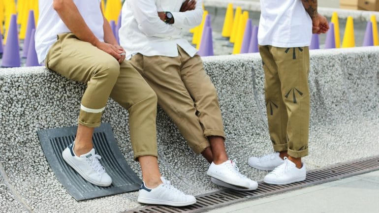 White hot sale sneakers chinos