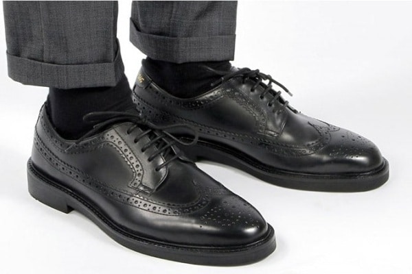 How To Wear Brogue Shoes For Men