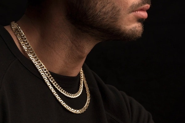 How To Wear Gold Chains For Men With Style