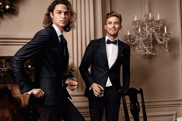 How To Wear A Dinner Jacket