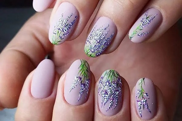 20 Trending Round Nail Designs To Copy