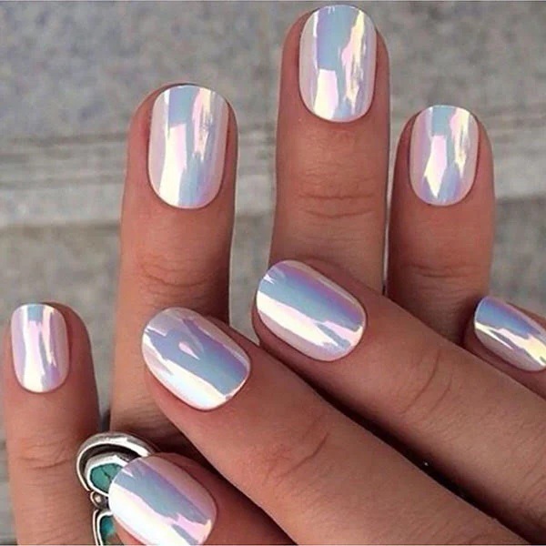 Holographic Round Nails