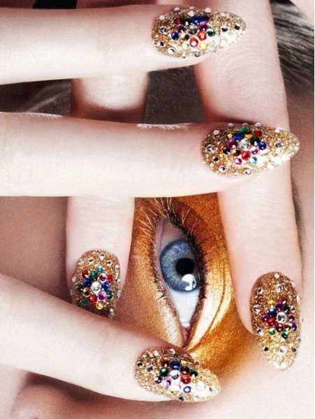  Glitter with Jewels