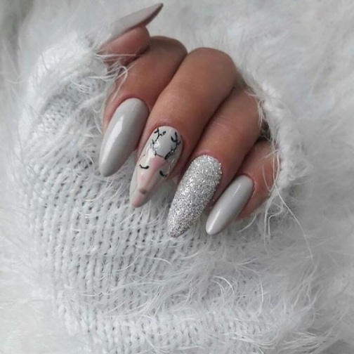 Grey Christmas Nails