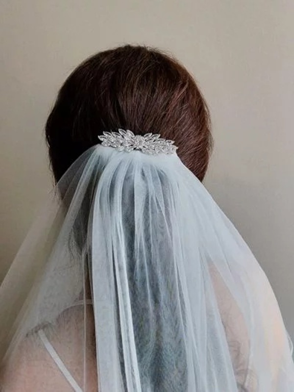 Veil and Hair Accessory Combination