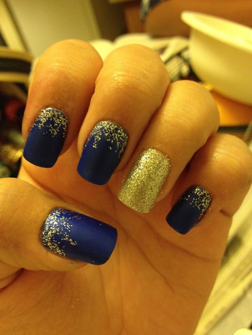 Navy Blue Nails with a Yellow Dress