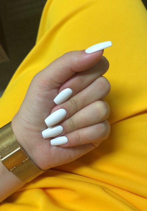 White Nails with a Yellow Dress