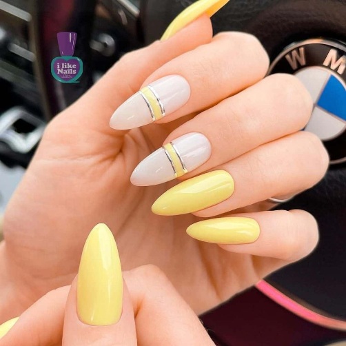 yellow Nails with a Yellow Dress