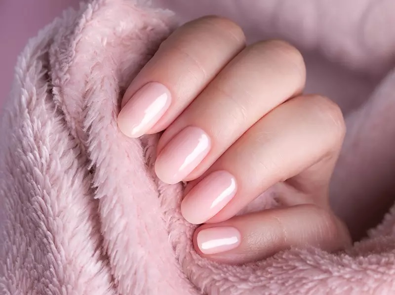 Choosing The Perfect Nail Color For Your Pink Ensembles