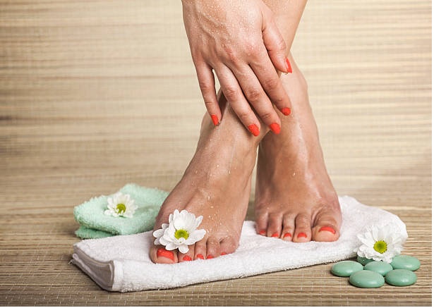 SLOWSUNDAY™ Tea Tree Exfoliating Foot Peel Mask The Best Gift